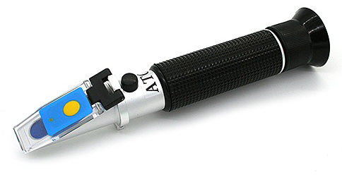Refraktometer, LED podsvietený tlakový kryt