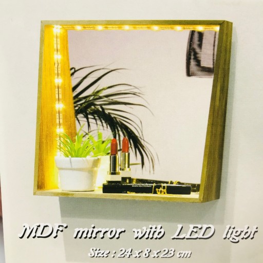 POLIČNÉ ZRKADLO box LED batérie 24x23x8cm