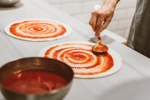 Mutti Pizza Aromatica Talianska omáčka na pizzu s bylinkami 2x210g