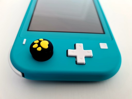 ANALOGOVÁ GUMA NINTENDO SPÍNACÍ PAPIER PREKRÝVA 4 KS