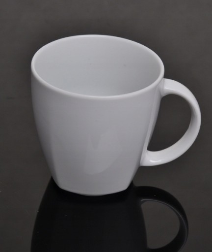 Porcelánový hrnček Lubiana Victoria biely, 300 ml