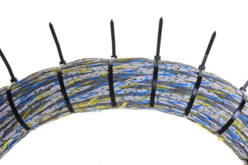 KABELOVÉ SPOJE UV ČIERNA 3,6x150