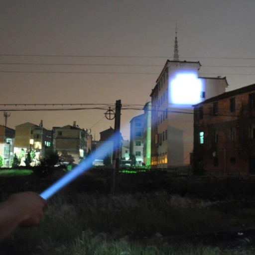 Malá VÝKONNÁ LED TAKTICKÁ BATERKA COB ZOOM T6 USB