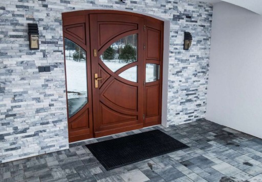 GUMOVÁ ROHOŽKA S PODLOŽKOU PRED DVEREMI PRE FIRMU AŻUROWA 40x60