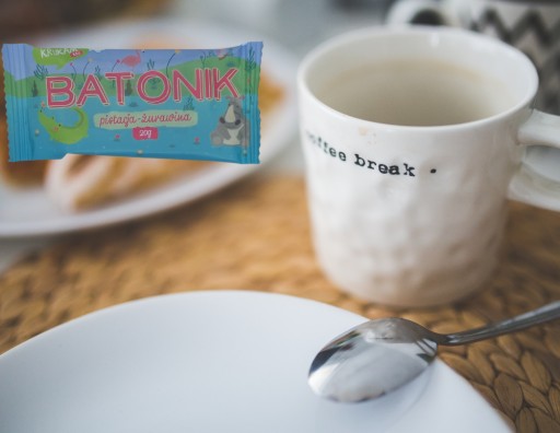 KRUKAM Pistáciová datľová tyčinka - brusnica 20 g
