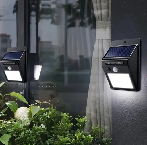 HALOGÉNOVÁ SOLARNÁ LED LAMPA S POHYBOVÝM A SÚMRAKOVÝM SNÍMAČOM, VONKAJŠIA
