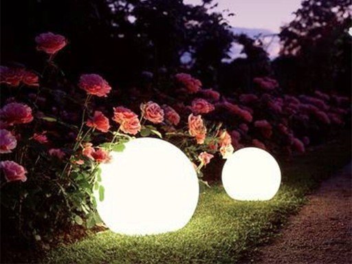 SOLAR LED Záhradná lampa, BIELA GUĽA, 15 cm