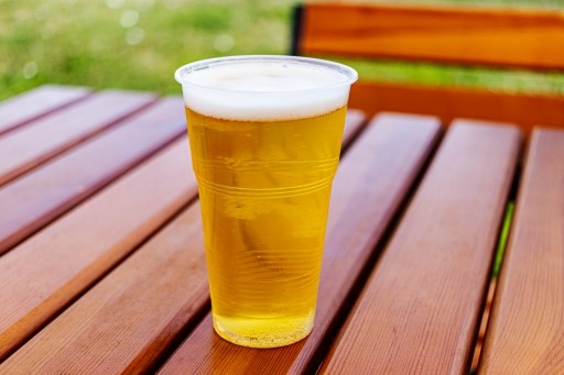 PLASTOVÝ POHÁR NA PIVO 500ML - 50 ks