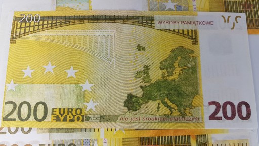 200 eurové bankovky pre zábavu a poučenie, balenie 10 kusov