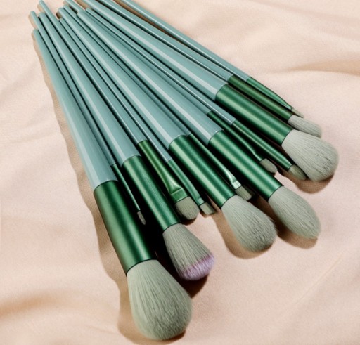Sada 13 profesionálnych štetcov na make-up + puzdro
