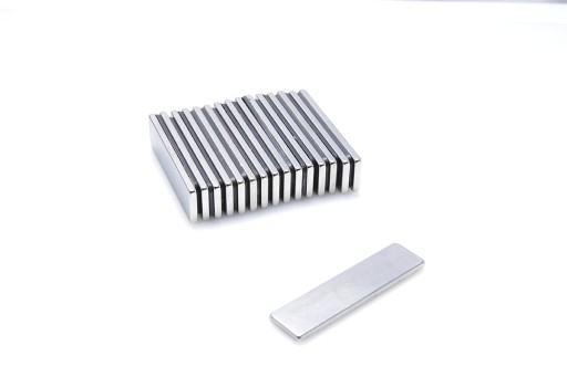 Neodymový tanierový magnet MPŁ 40x10x2 N38-1 kus
