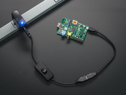 Predlžovací USB kábel s vypínačom