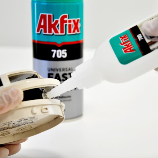 Akfix 705 Kyanoakrylátové lepidlo s aktivátorom 100ml