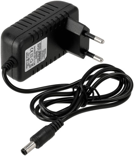Zásuvný LED zdroj 1,5A 18W 12V 2,1mm