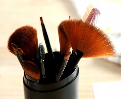 Profesionálna sada štetcov na make-up, 12 ks, čierne puzdro, PUDROVÉ ŠTETY