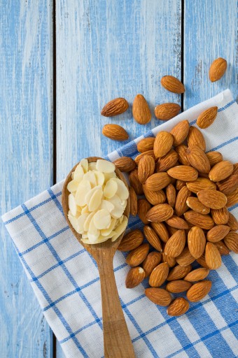 Čerstvé mandľové lupienky 200 g lúpané krájané mandle NON-GMO 0,2 kg