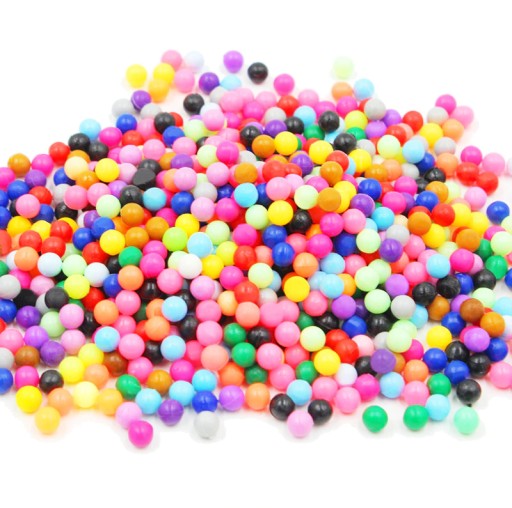 FAREBNÉ VODNÉ KORÁLKY Aquabeads 1000 kusov Kľúčenky Šablóny Prívesky
