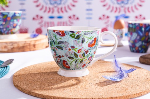Krásna šálka na kávu hrnček na čaj s kvetmi Altom Design Folk 350 ml