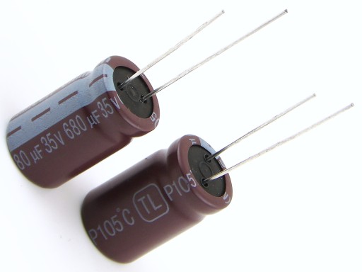 KONDENZÁTOR 680uF / 35V 12x20 NÍZKY ESR 5000h 2KS.