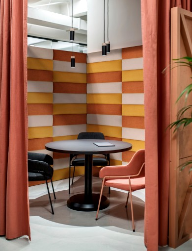Čalúnené stenové panely 30x15, čelo plotu