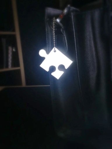 Mäkký reflexný prívesok Puzzel 2 Silver 3M