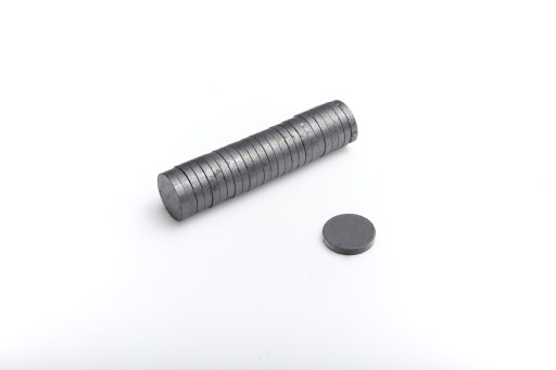 Cylindrický feritový magnet MW 18x3 F30 10 ks