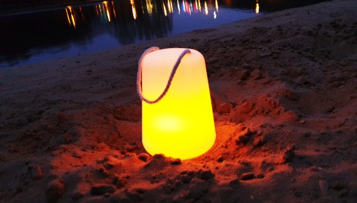 TURISTICKÁ LAMPA PRE STANOVENIE LED KEMPINGOVÁ LAMPA 2 REŽIMY POHYBLIVÉHO PLAMEŇA