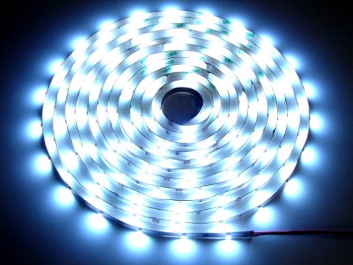 Prémiový LED pás 2835 5m/300diód 6000k IP20