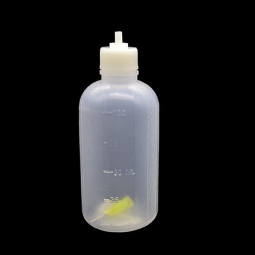 DÁVKOVACÍ NÁDOBA NA FĽAŠU S IHLOU 100ml S ODDELENÍM
