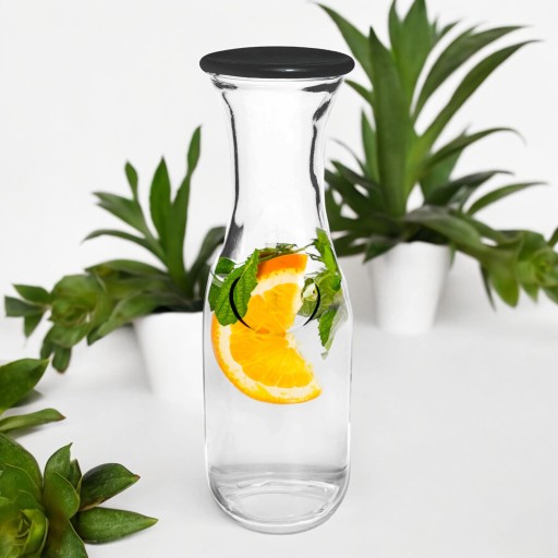 KARAFA 1000 ml na víno, vodu, džús S viečkom, uzavretý, univerzálny pohár