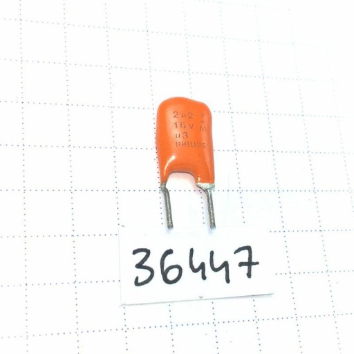 Pevný Al kondenzátor 2,2uF 16V R5 20% 122-SAL x10