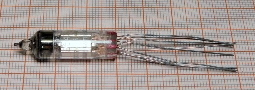 5643 THOMSON France subminiatúrna lampa xenónová tyratrónová NEPOUŽITÁ