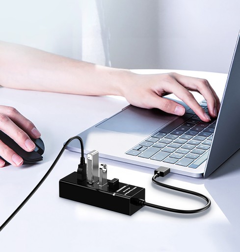 Rozbočovač USB HUB ROZBOČOVAČ KÁBLOV PRE 4 USB 3.0 5Gb/s PORTY pre počítač