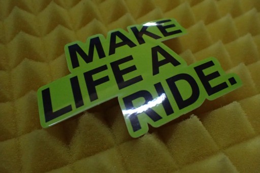 NÁLEPKA BMW MOTORRAD MAKE LIFE A RIDE 9,2 x 6,1 cm
