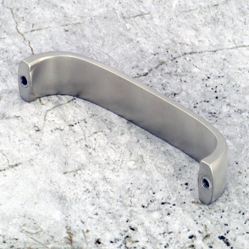 ÚCHYTKA NÁBYTKU KUCHYŇSKÁ SKRIŇKA ÚCHYTKA ZÁSUVKA ÚCHYTKA SATÉNOVÁ 128MM