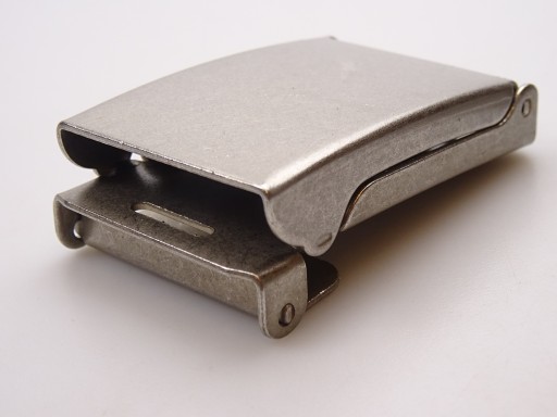 Spona na opasok s 30 mm špičkou