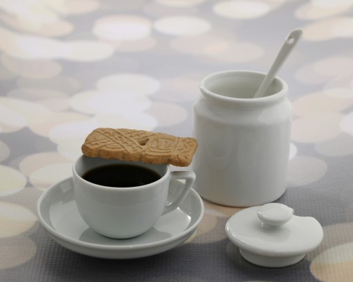 Porcelánová cukornička s vrchnákom a lyžičkou, 180 ml