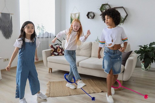 HULA HOP NA NOHEJ ŠVIHADLO SVIETIACE LED HRAČKA PRE DETI FARBY
