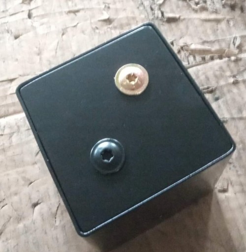 ČIERNA TESÁRSKA SKRUTKA NA DREVO 8x80 TORX 10KS