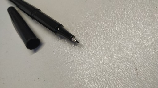 Fixka na vlákno Fineline Pilot - čierna, 0,4 mm