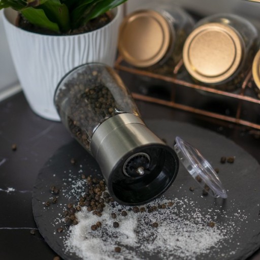 BIOWIN RUČNÝ MLYNČEK NA SOĽ, PAPRIKA, KORENIE