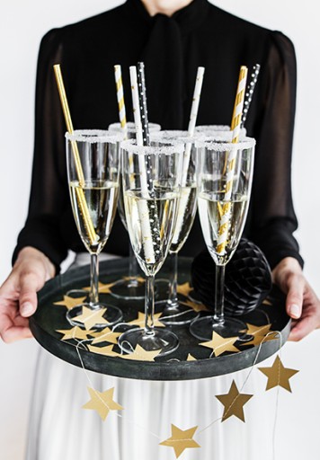 Papierové slamky Tuby Bodky ČIERNA Biele bodky Narodeniny Silvester 10 ks.