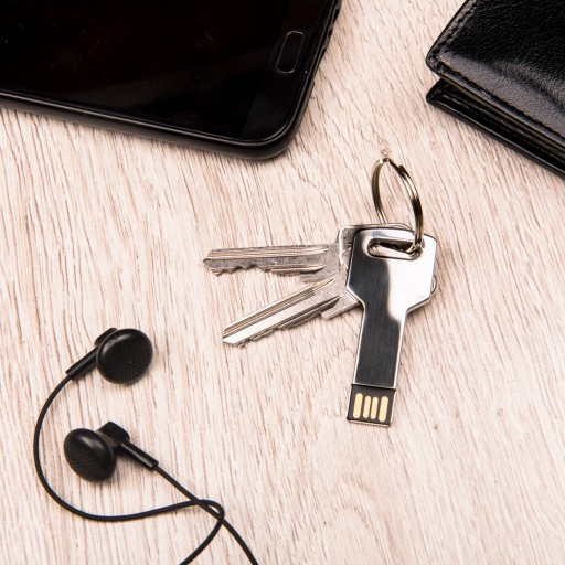 Kovový kľúč Pendrive 4 GB + gravírovanie