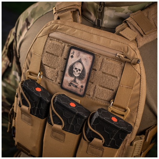 ACE OF SPADES AS SPADE NÁŠIVKA NA LEBENU VELCRO M-TAC Coyote/Black