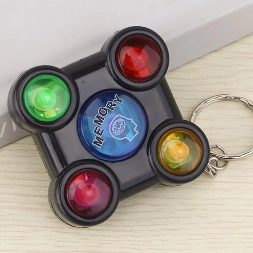 ELEKTRONICKÁ HRAČKA KEYRING PAMÄŤOVÁ HRA KEYRING S PAMÄŤOVOU HROU
