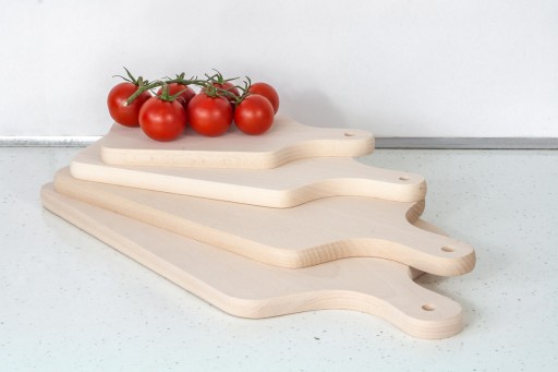 Buková doska na krájanie s rúčkou 30x14 cm
