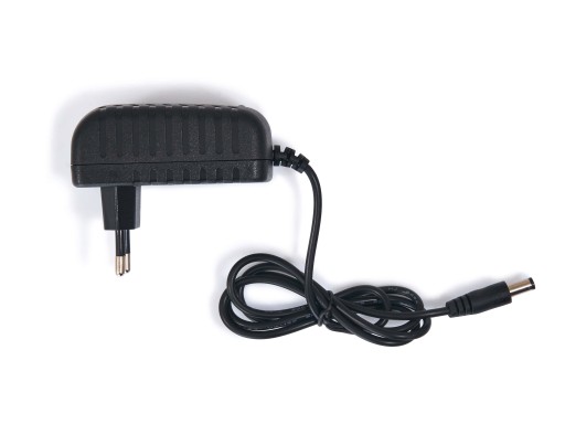 ZÁSUVNÝ ZDROJ 12V 24W 2A PRE LED PÁSY