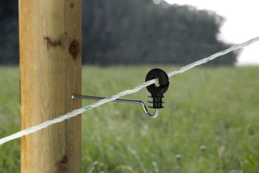 Dištančný izolátor s 22 cm skrutkovacím kolíkom