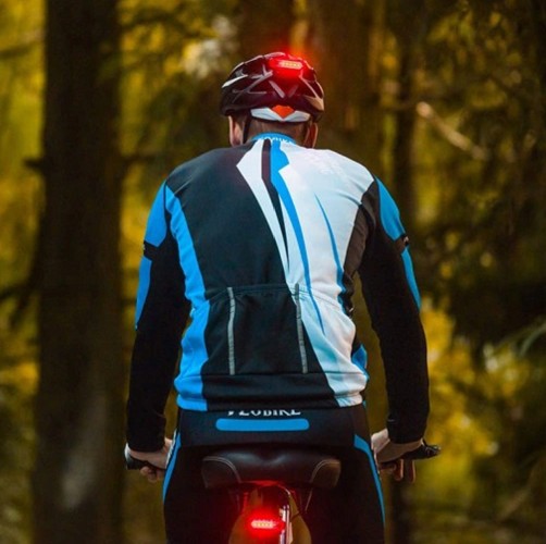 Svetlo na bicykel predné + zadné, sada 2 LED svetiel, batéria, nabíjanie cez USB