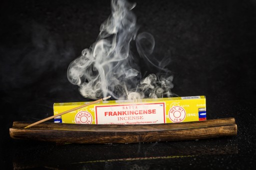 NAG CHAMPA SATYA POLLEN vonné tyčinky 15g Franc